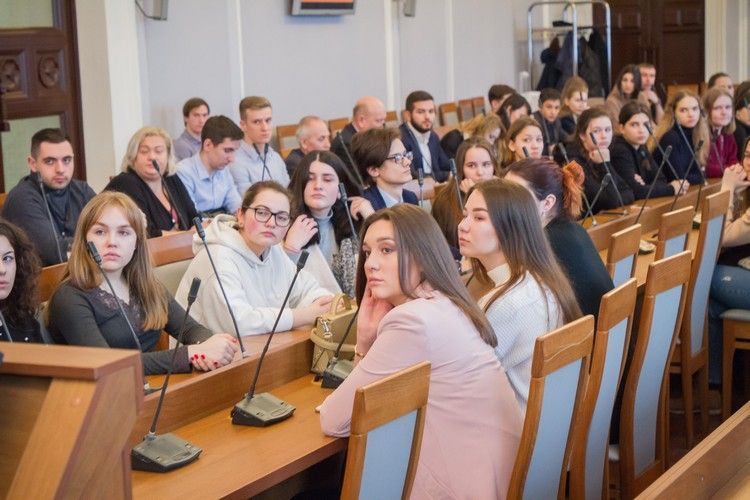 Студенческие конференции. Студенческая конференция. Студенты ГАСУ. Студенческая научная конференция картинка. Конференция по экономике.